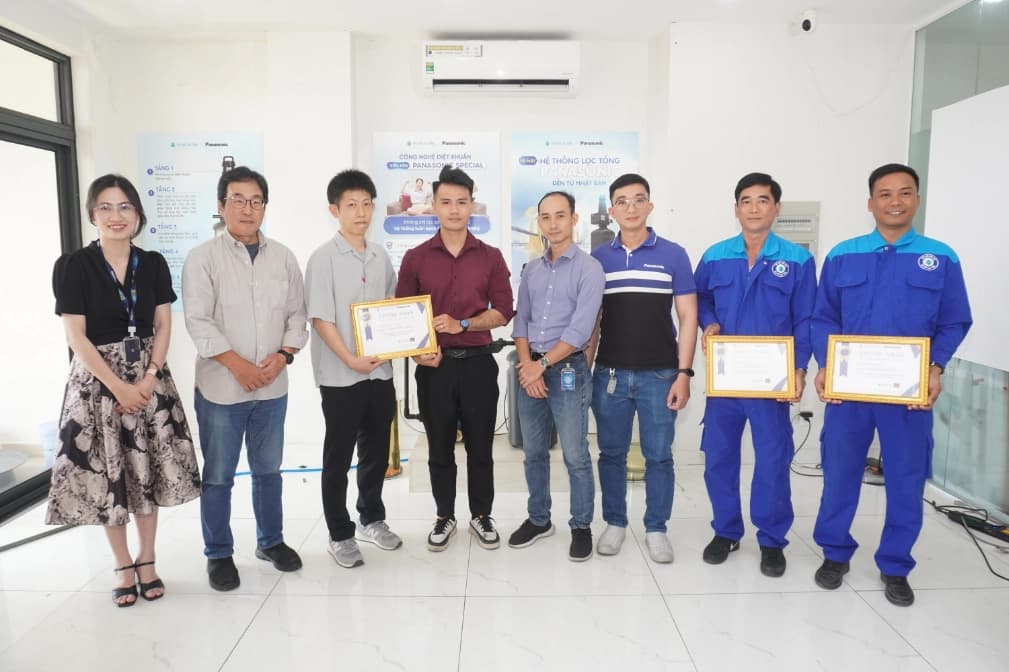 Buổi đào tạo nhận được sự dẫn dắt trực tiếp của các chuyên gia Panasonic đến từ Nhật Bản, Malaysia, Indonesia…