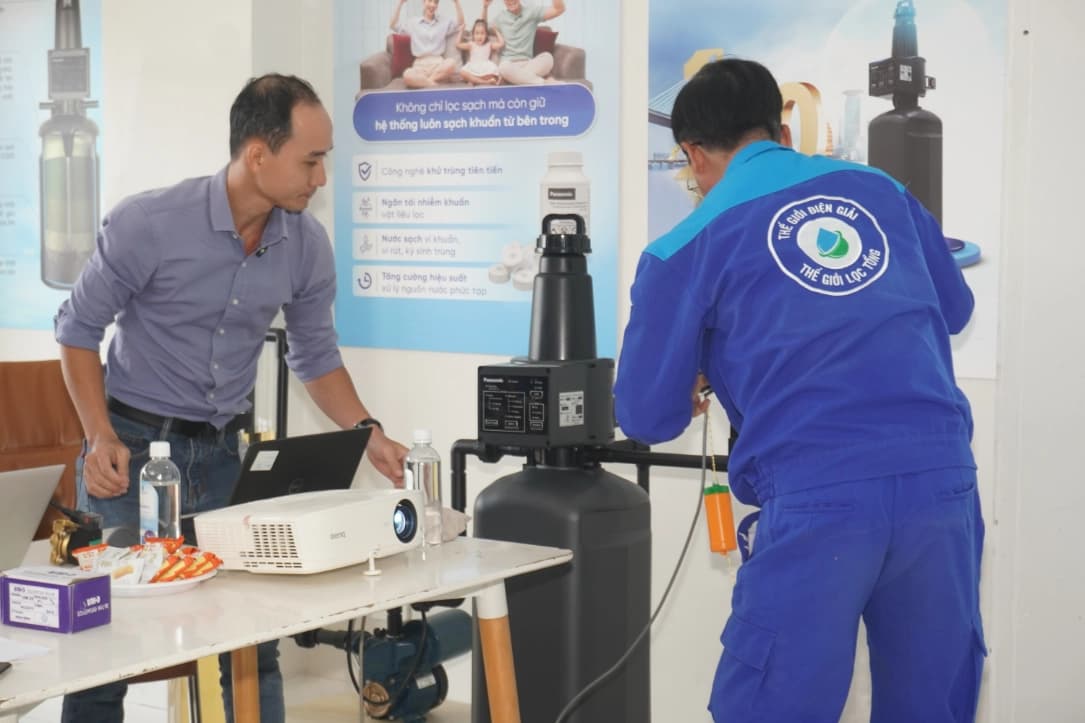 Buổi đào tạo kỹ thuật hệ thống lọc tổng Panasonic là một bước chuẩn hóa toàn diện từ hiểu đúng công nghệ – lắp đặt đúng kỹ thuật – vận hành đúng tiêu chuẩn hãng.