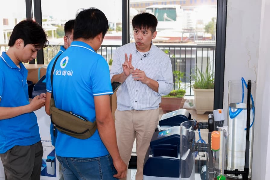 Chuyên gia đã phân tích chi tiết cấu trúc hệ thống lọc tổng Pentair