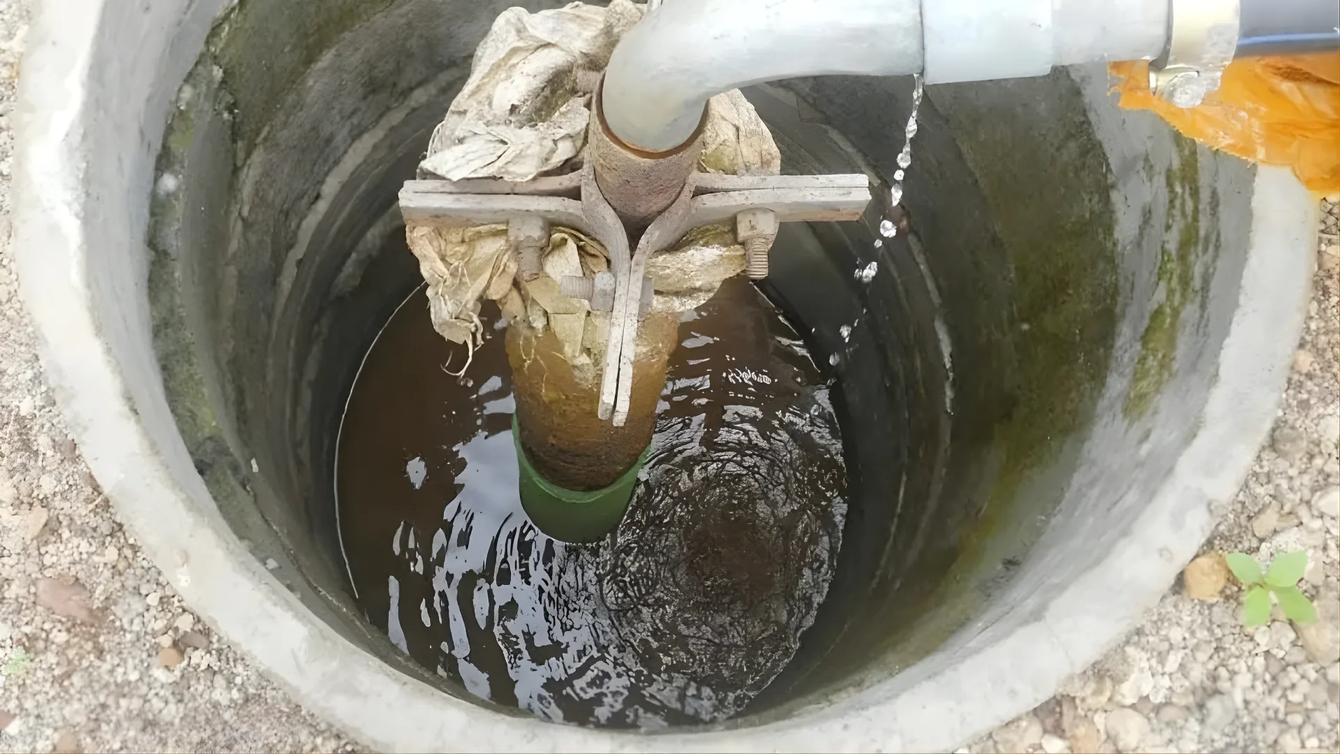 Top 7 điều cần biết trước khi lắp đặt lọc tổng đầu nguồn cho nước giếng Nguồn nước giếng thường chứa nhiều tạp chất nguy hại